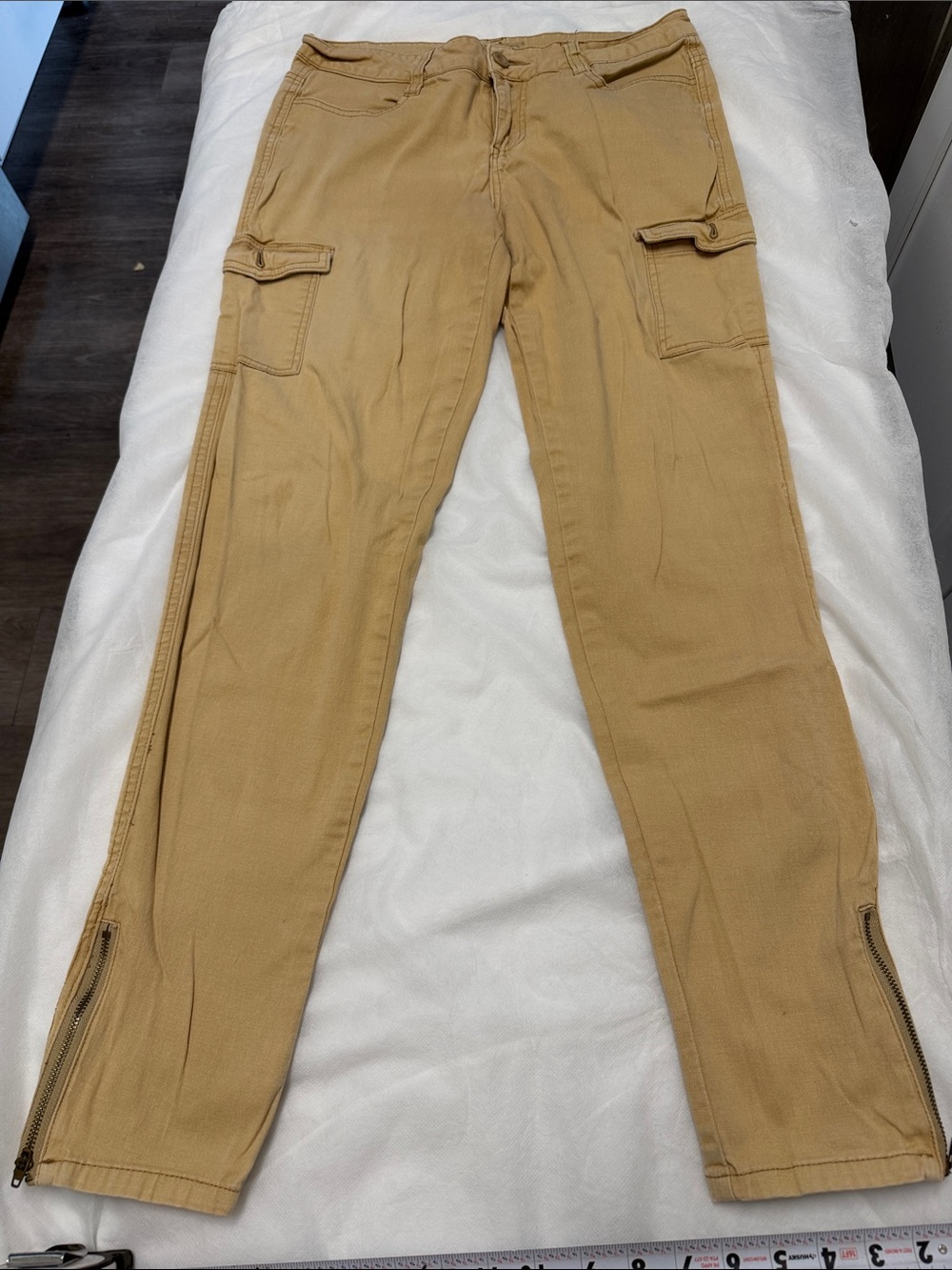 Ed Hardy Vintage Women's Tan Cargo Ankle Jeggings with Zippers